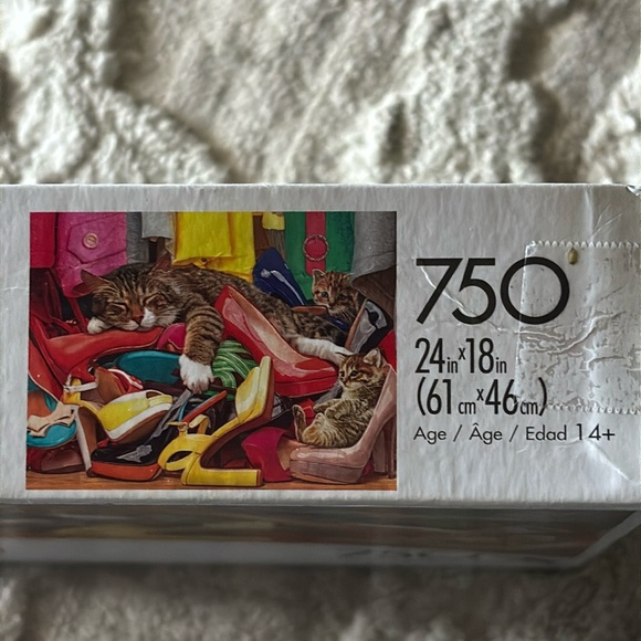 🧩USED 750 pc “Cats” puzzle 🧩 - Picture 3 of 3